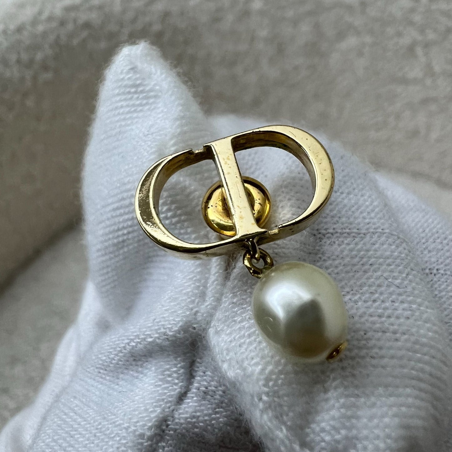 Dior Logo Earrings with Pearls in GHW