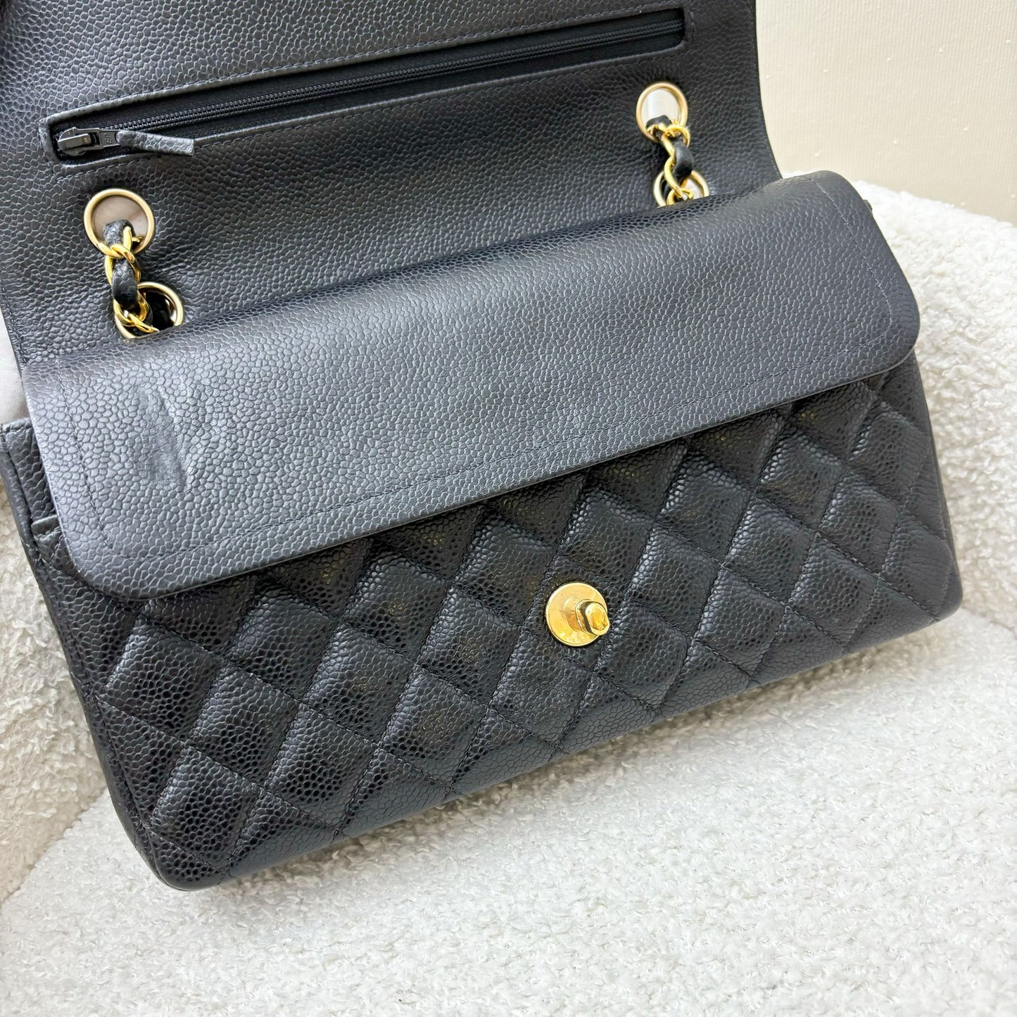 Chanel Vintage Medium Classic Flap CF in Black Caviar and 24K Gold-Plated HW