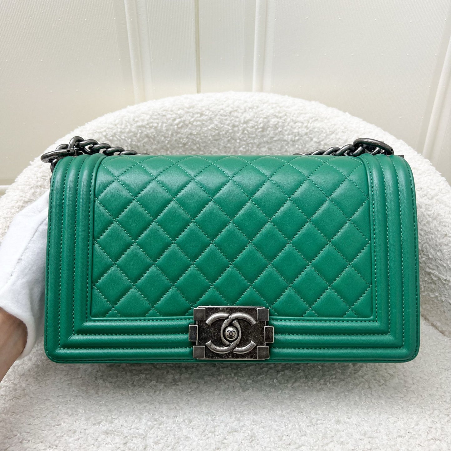 Chanel Medium 25cm Boy Flap in Green Lambskin and RHW