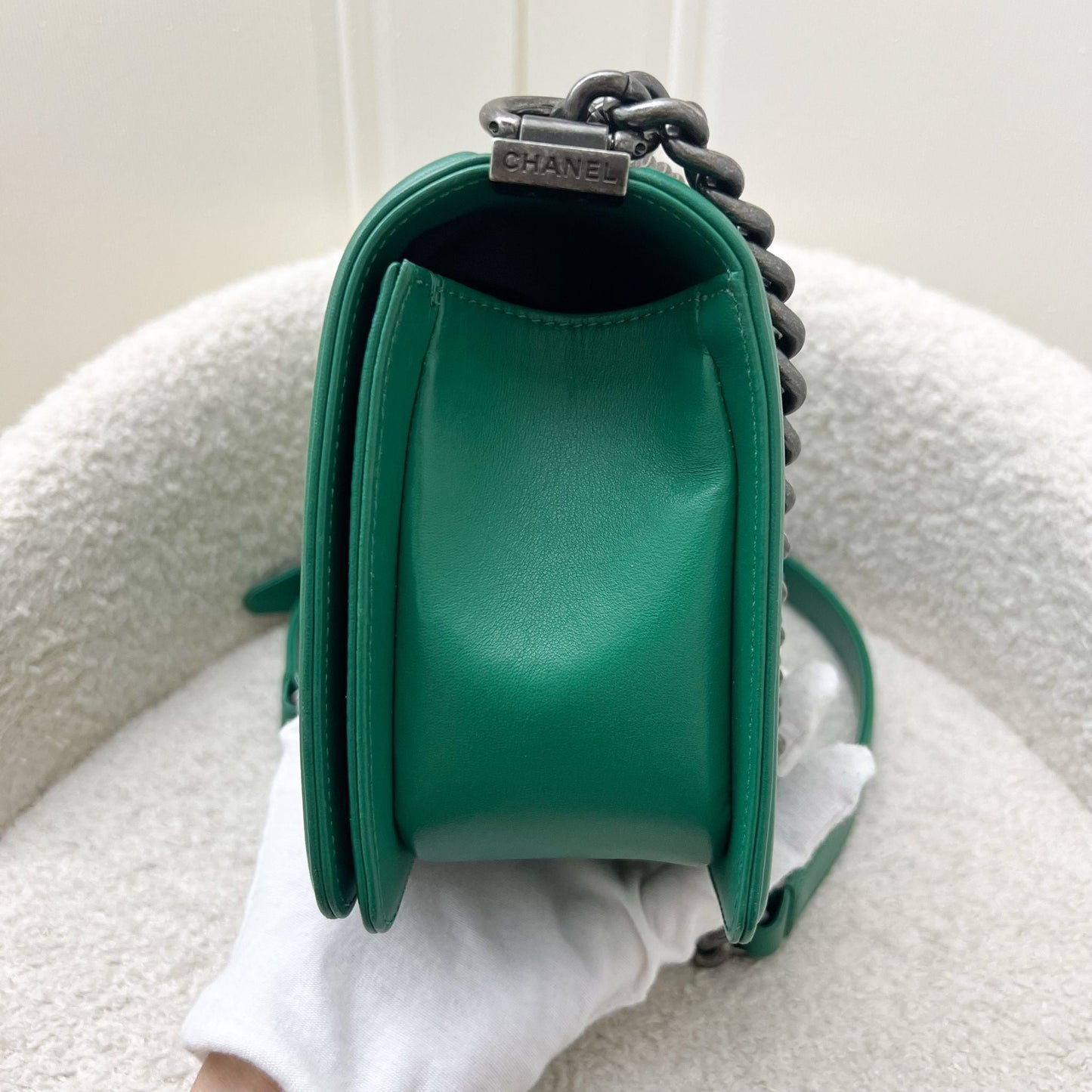Chanel Medium 25cm Boy Flap in Green Lambskin and RHW