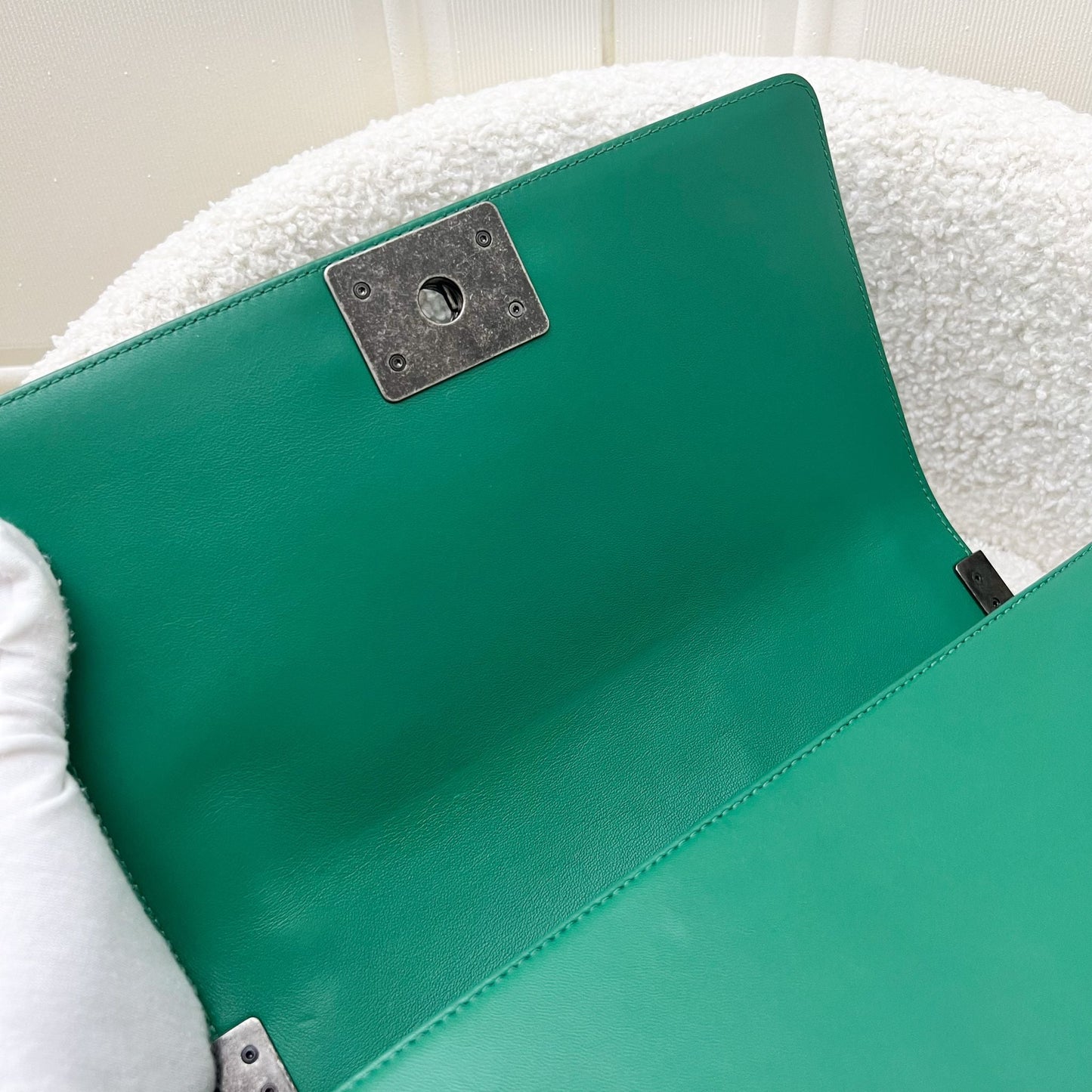 Chanel Medium 25cm Boy Flap in Green Lambskin and RHW