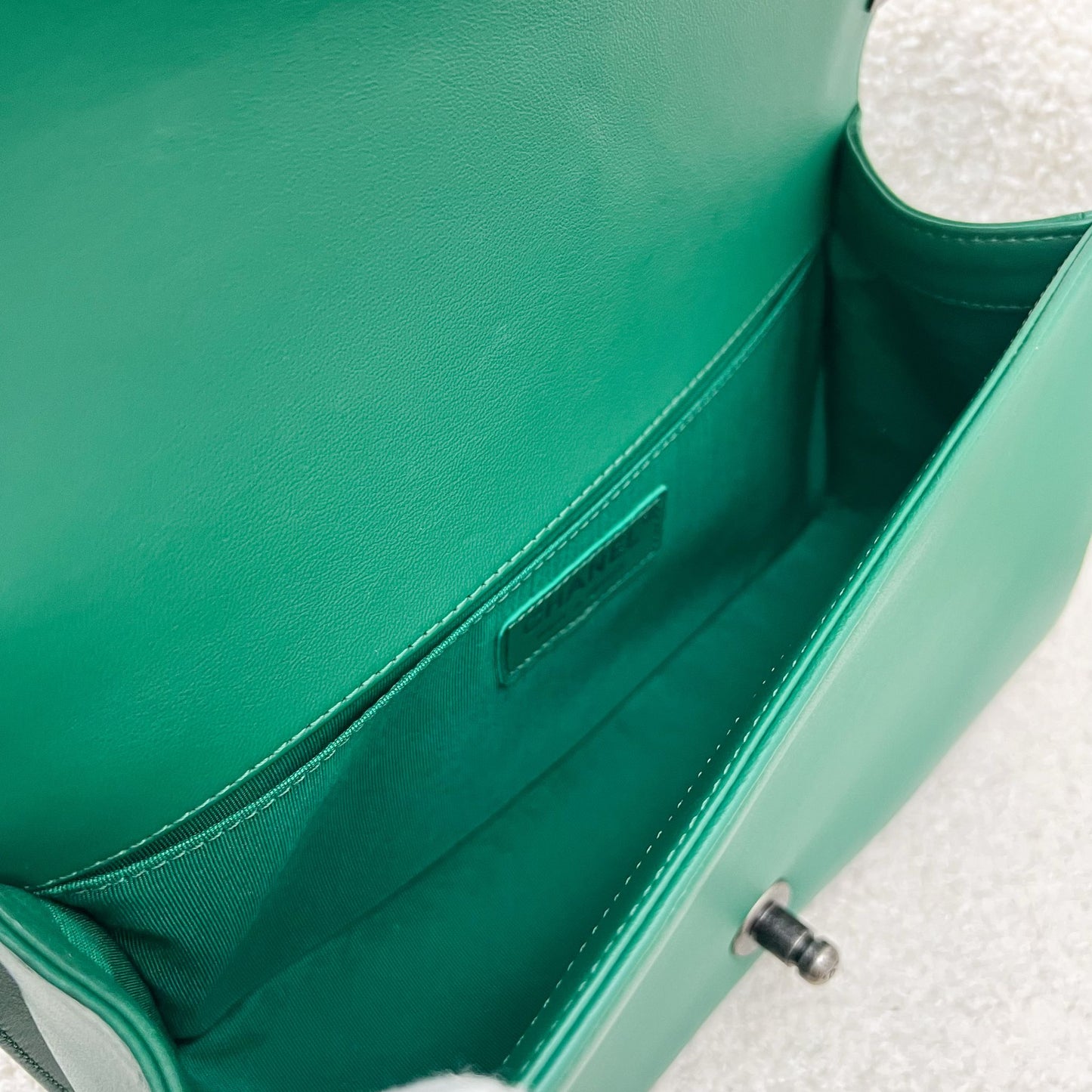 Chanel Medium 25cm Boy Flap in Green Lambskin and RHW
