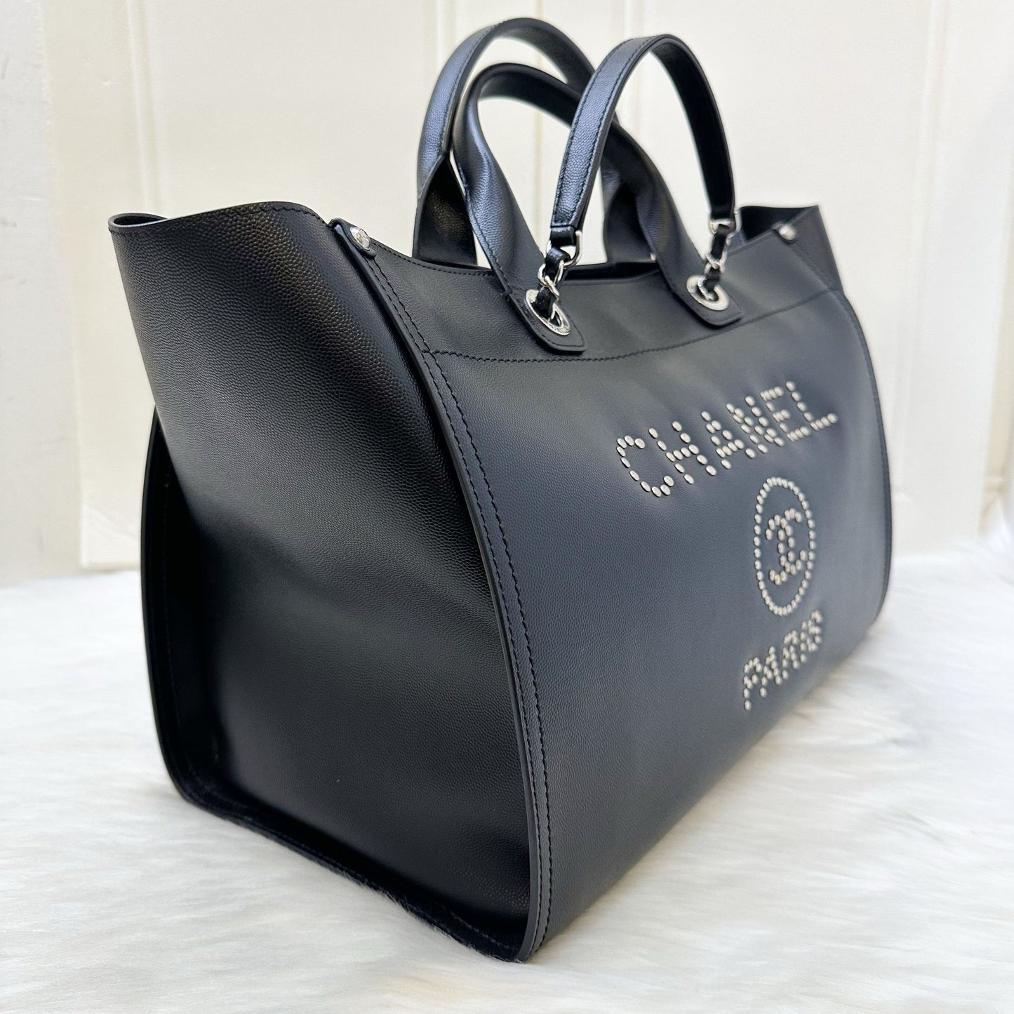 Chanel Medium / Large Deauville Tote in Black Caviar and SHW