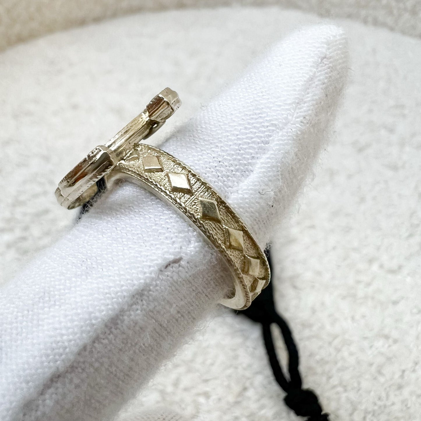 Chanel CC Medium Logo Ring in Matte LGHW