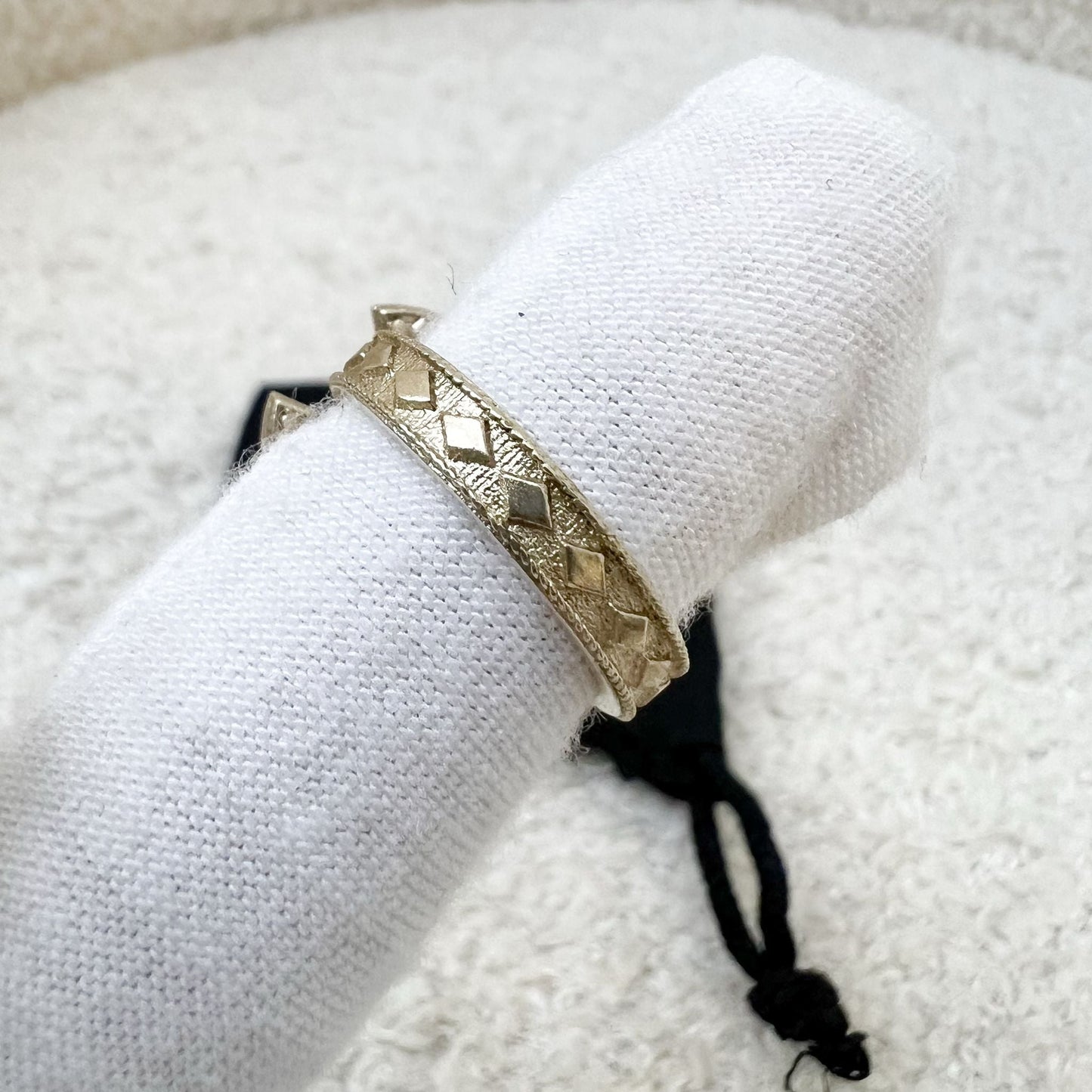 Chanel CC Medium Logo Ring in Matte LGHW
