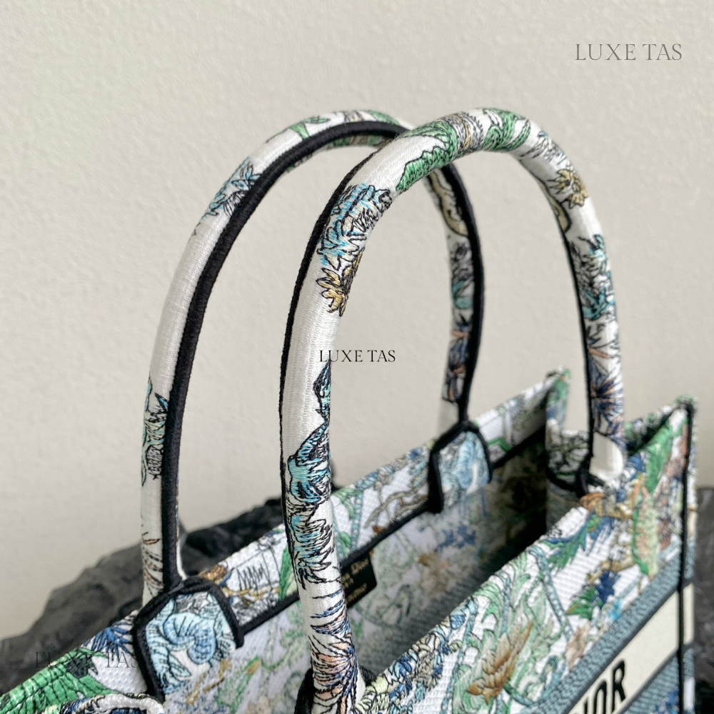 White Multicolor Étoile de Voyage Embroidery Medium D Book Tote - Tote Bag for Women