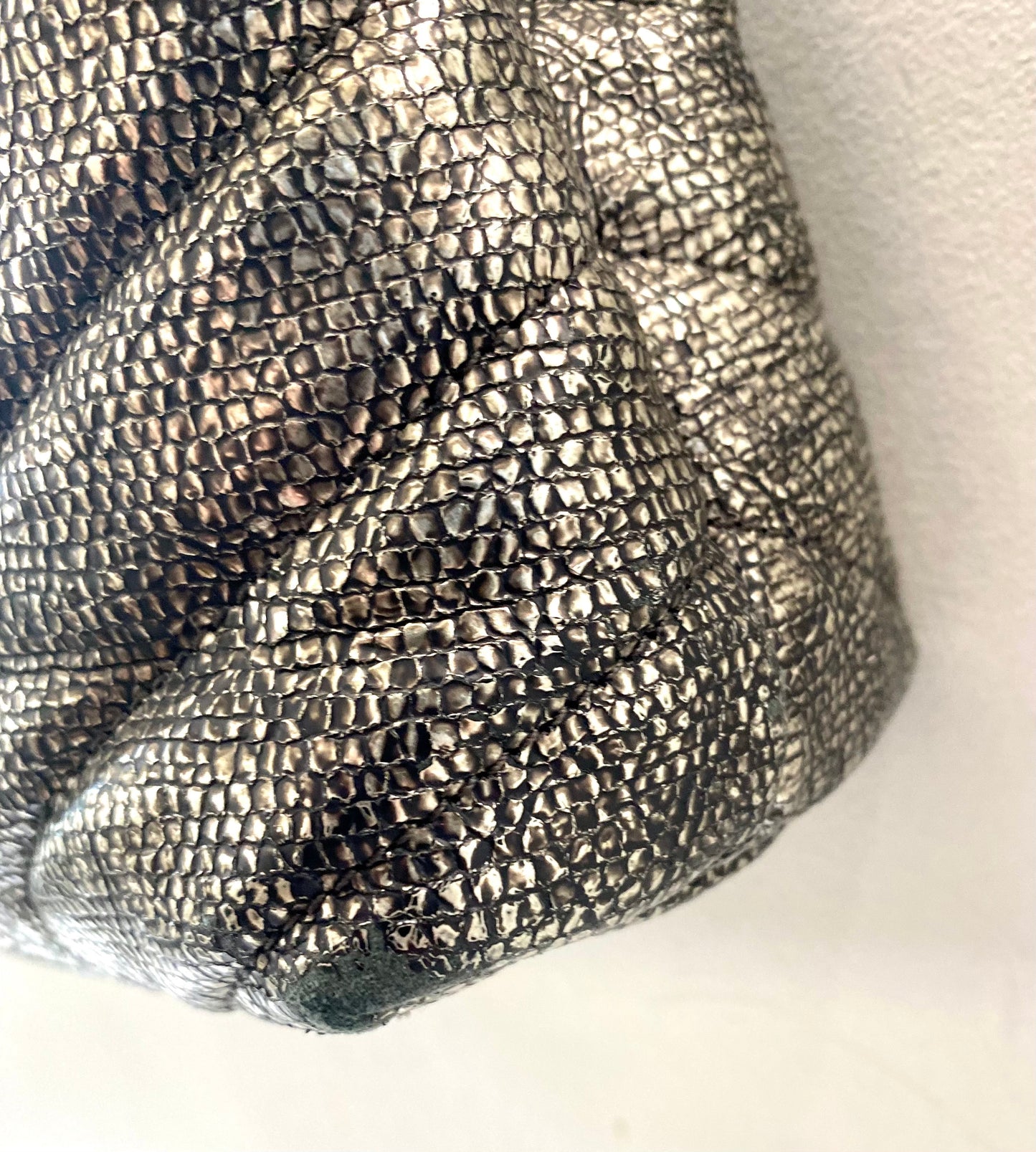 YVES SAINT LAURENT METALLIC CAVIAR SMALL LOULOU BAG
