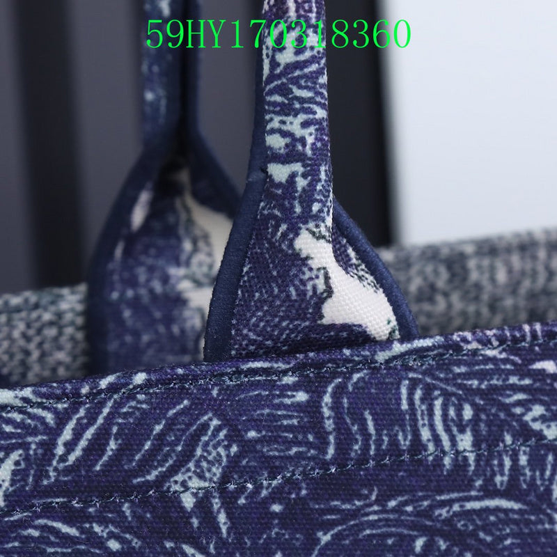 Christian Dior Luxury Bag - The Tote   219