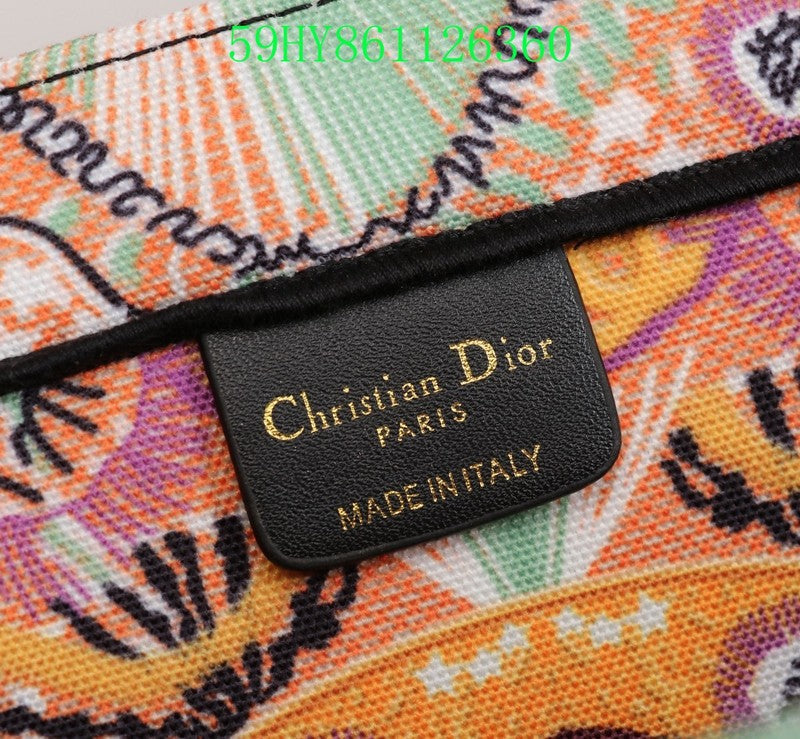 Christian Dior Luxury Bag - The Tote   233