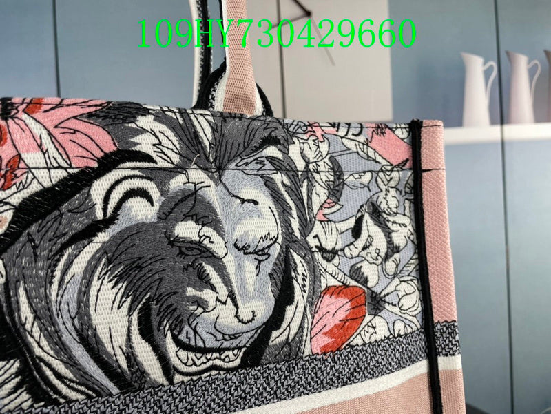 Christian Dior Luxury Bag - The Tote   304