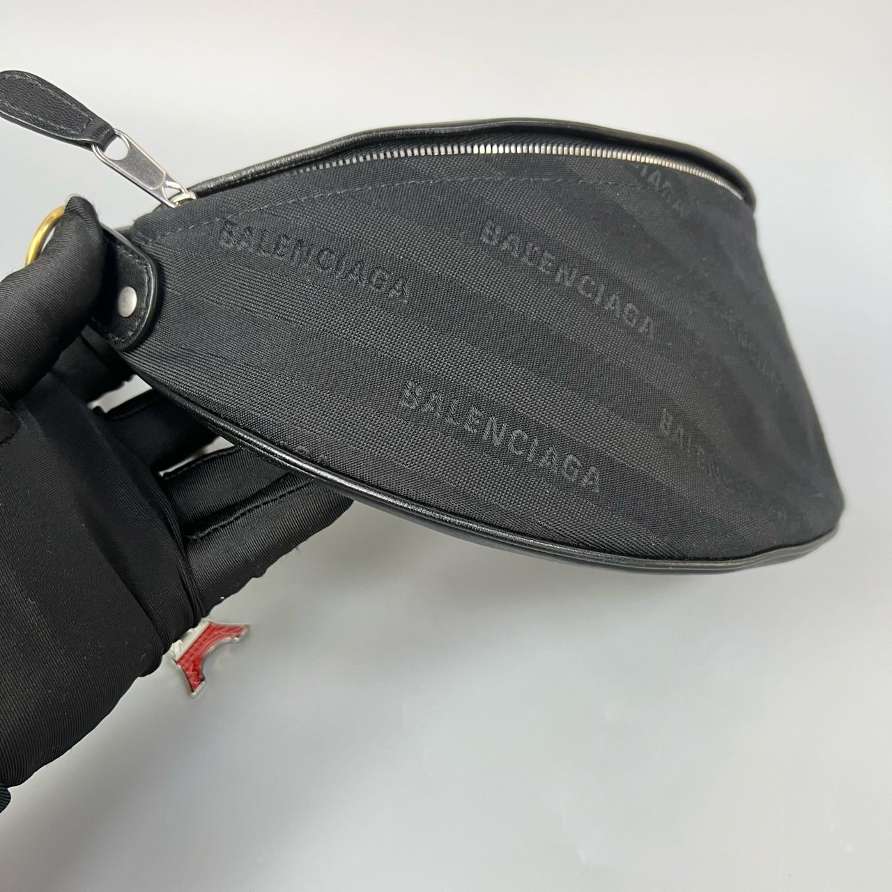 Preloved Balenciaga bumbag black 25cm*17cm XJ11378