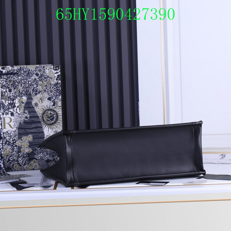 Christian Dior Luxury Bag - The Tote   222