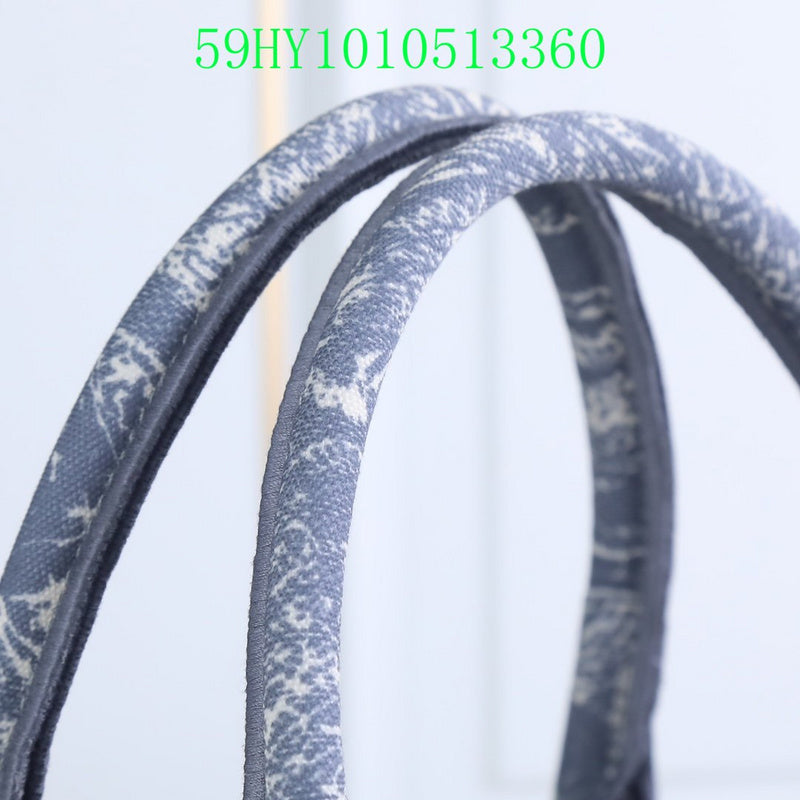 Christian Dior Luxury Bag - The Tote   214