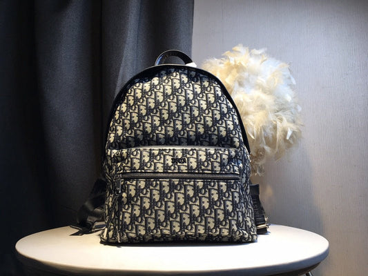 Christian Dior Luxury - The Tote   769