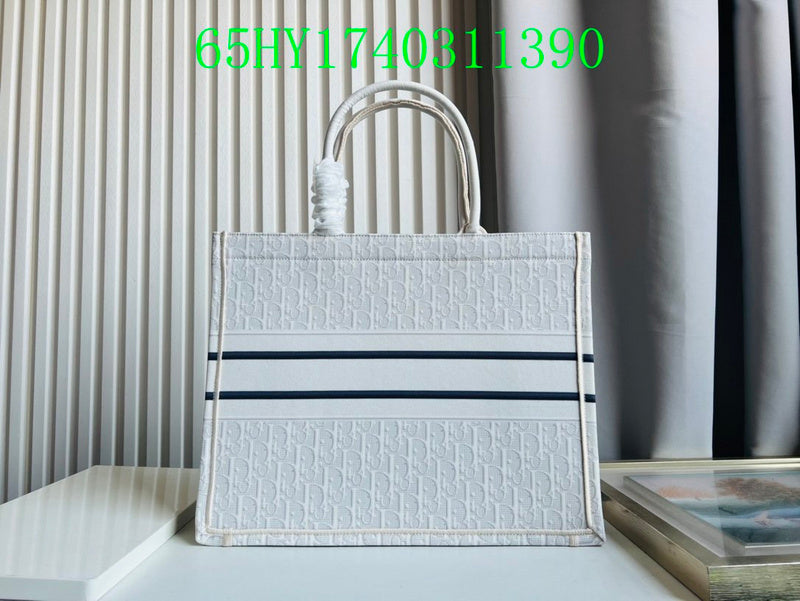 Christian Dior Luxury Bag - The Tote   228