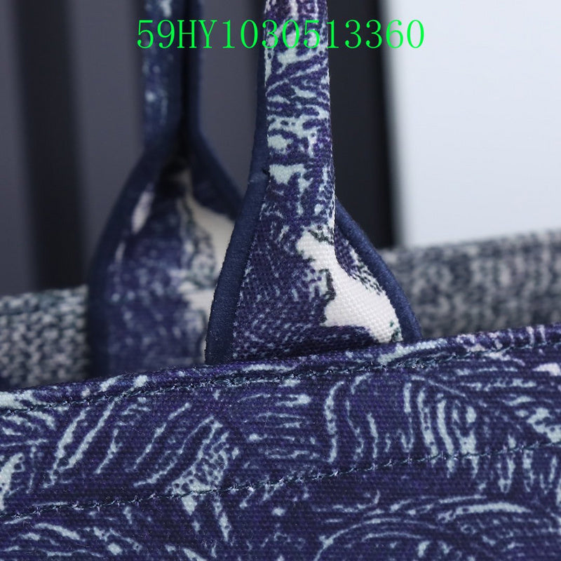 Christian Dior Luxury Bag - The Tote   215