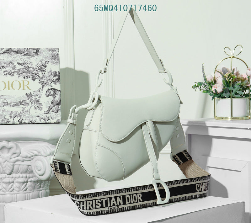 Christian Dior Luxury - The Tote   592