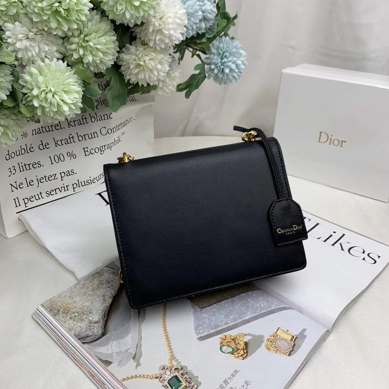 Christian Dior Luxury - The Tote   627