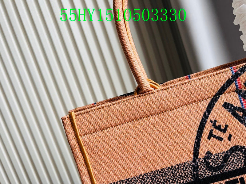 Christian Dior Luxury Bag - The Tote   293