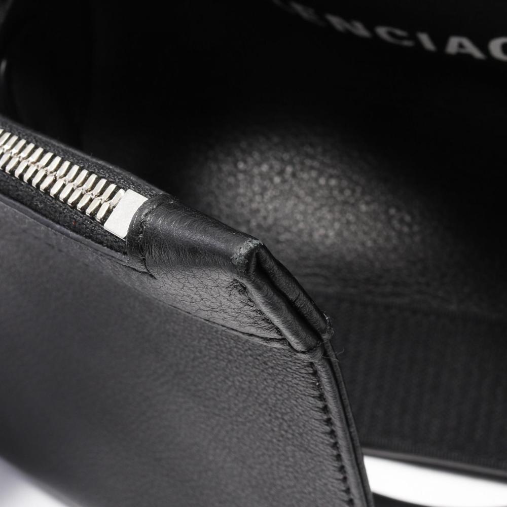 Black Leather Balenciaga Cabas