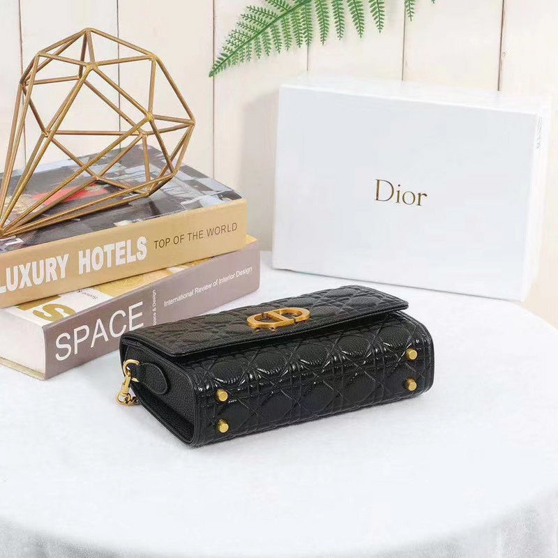 Christian Dior Luxury - The Tote   658