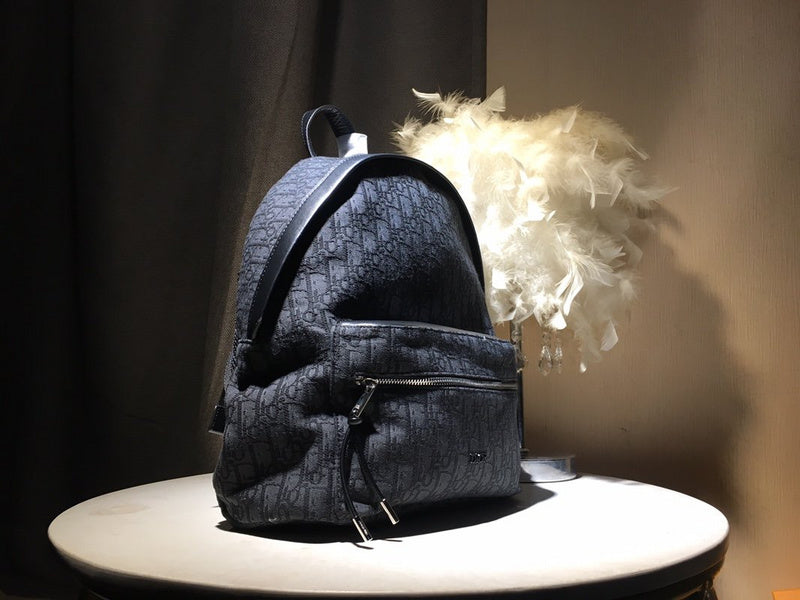 Christian Dior Luxury - The Tote   767