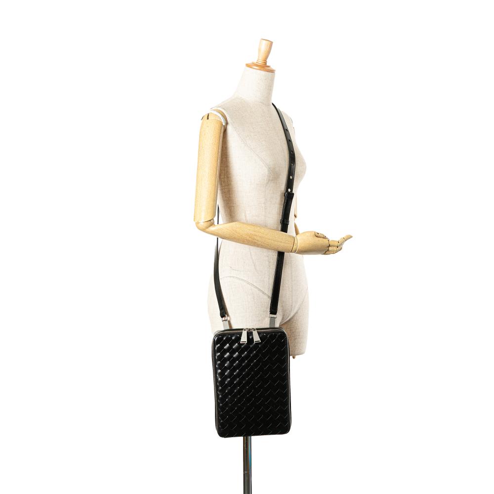 Black Leather Bottega Veneta Crossbody Bag
