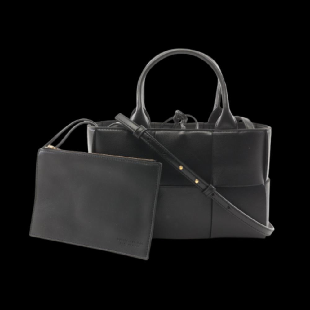Black Leather Bottega Veneta Tote