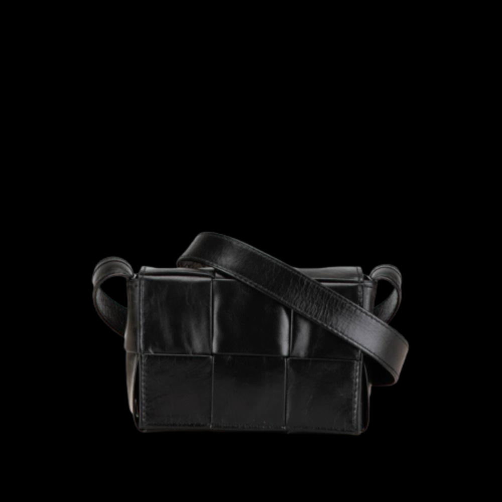 Black Leather Bottega Veneta Cassette Bag