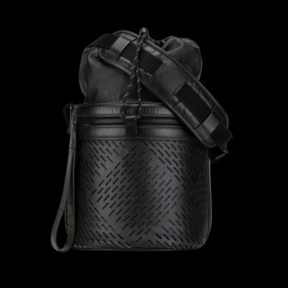 Black Leather Bottega Veneta Shoulder Bag