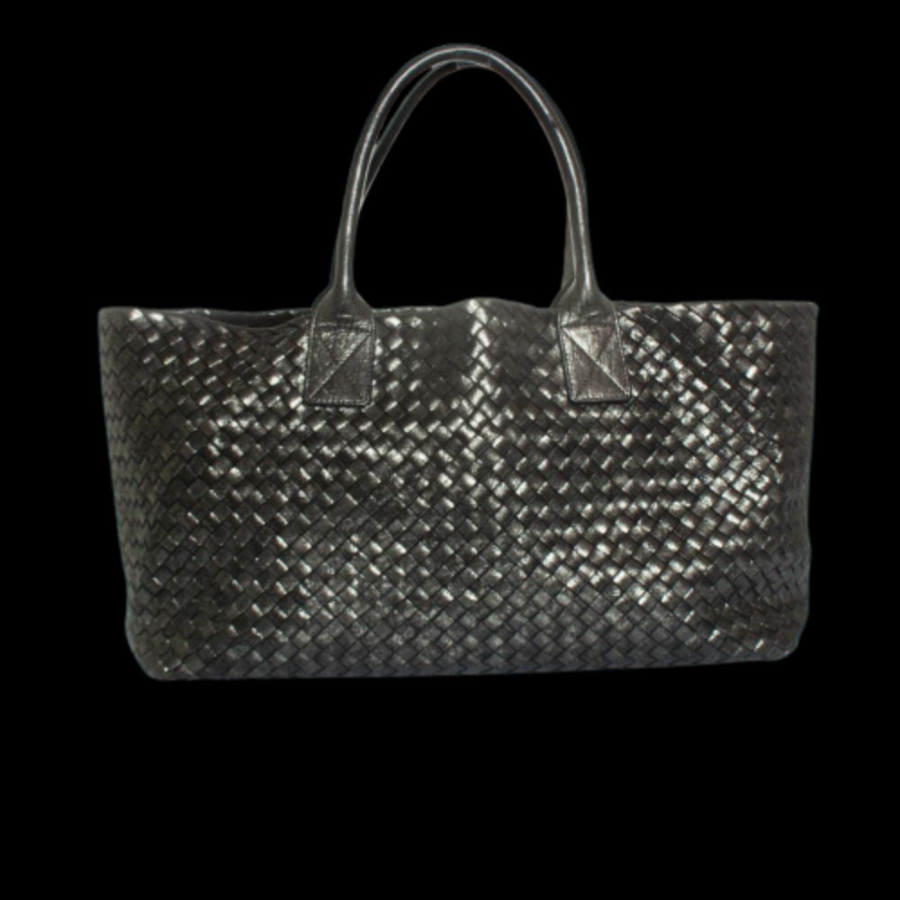 Black Leather Bottega Veneta Handbag