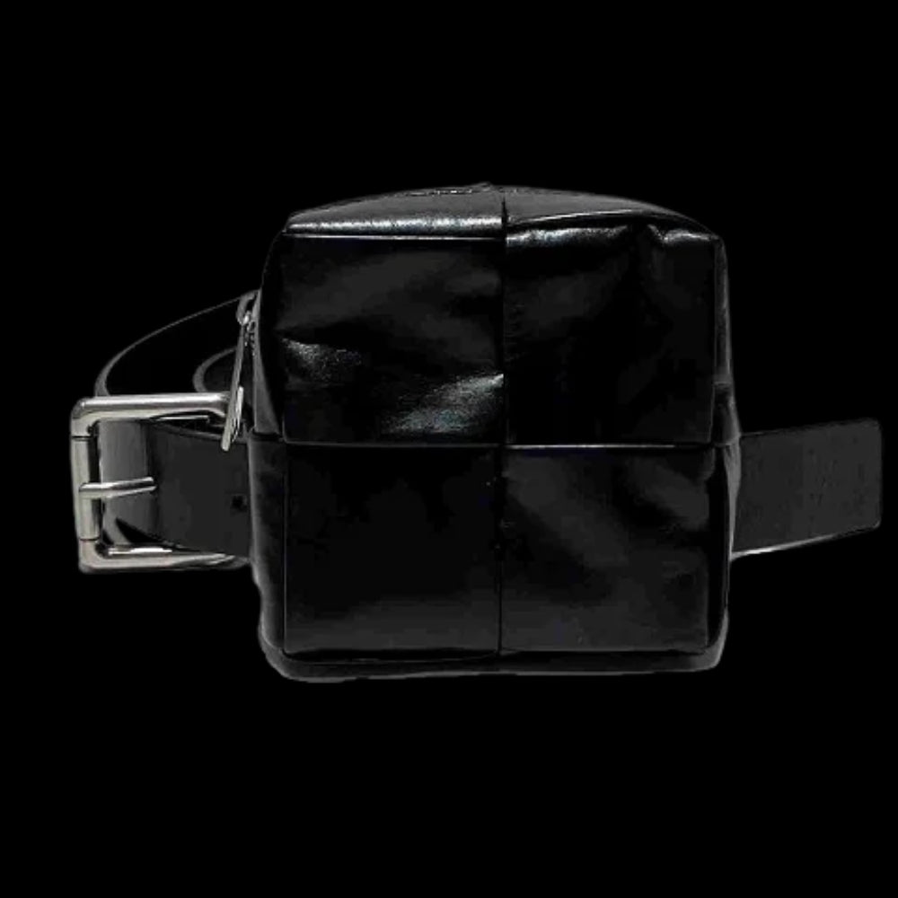 Black Leather Bottega Veneta Backpack