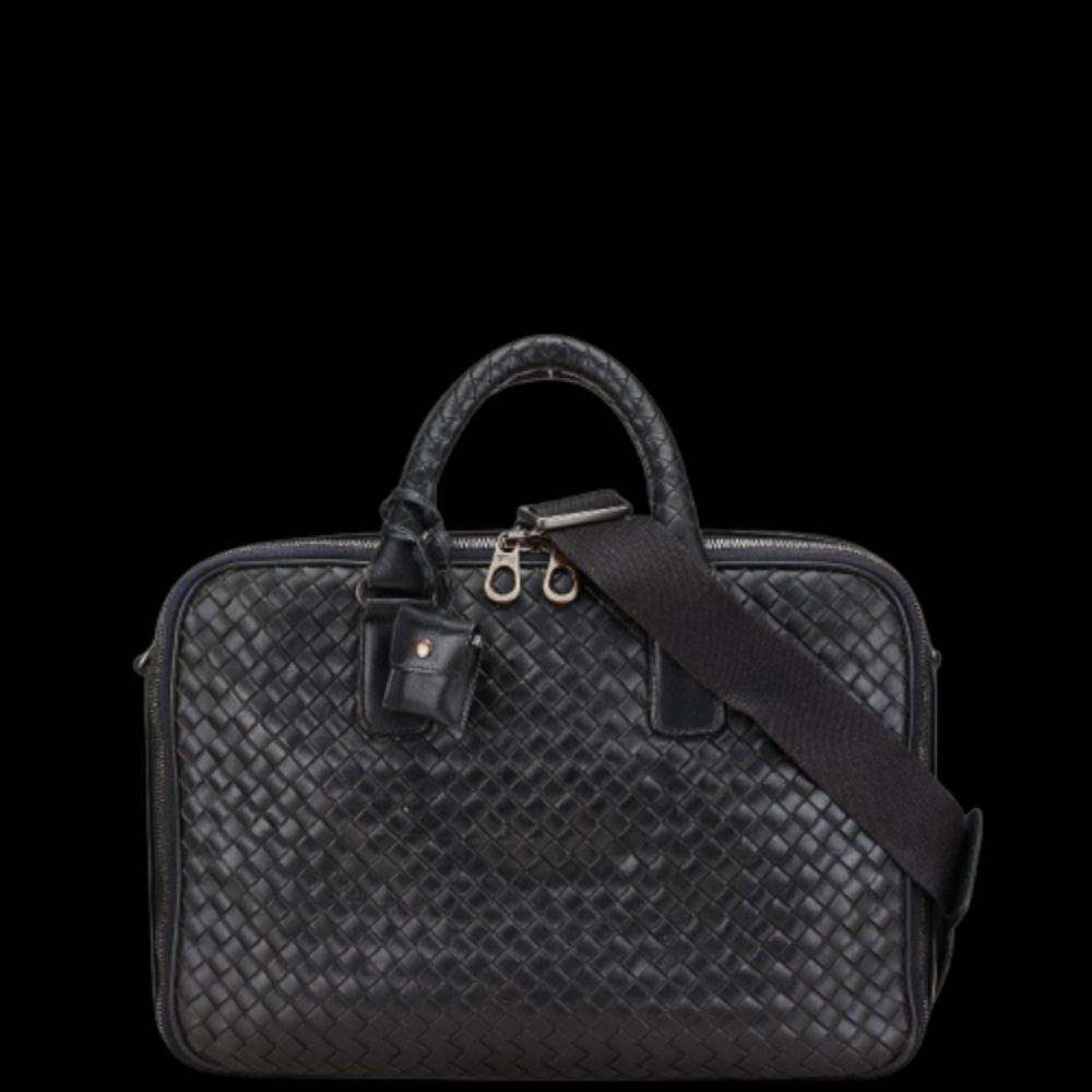 Black Leather Bottega Veneta Handbag