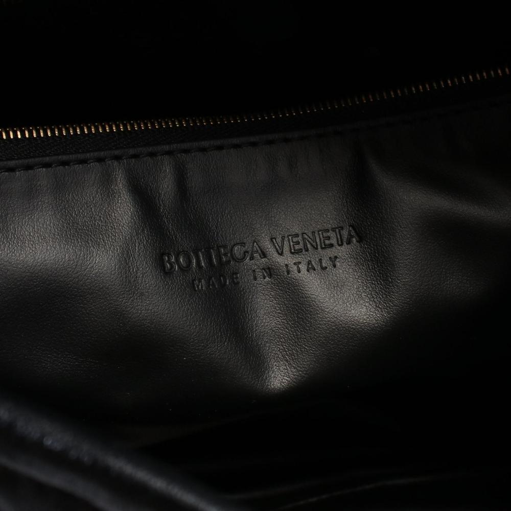 Black Leather Bottega Veneta Handbag