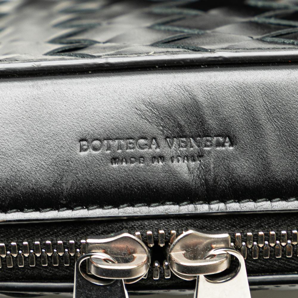 Black Leather Bottega Veneta Crossbody Bag