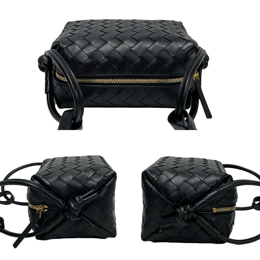 Black Leather Bottega Veneta Crossbody Bag
