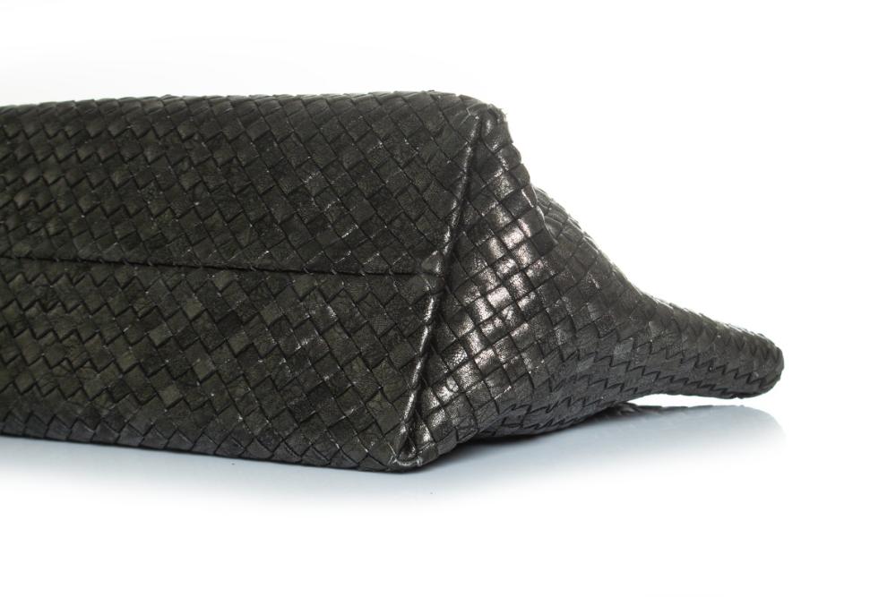 Black Leather Bottega Veneta Handbag