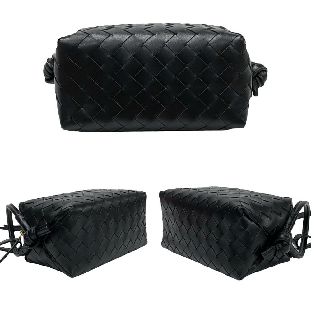 Black Leather Bottega Veneta Crossbody Bag