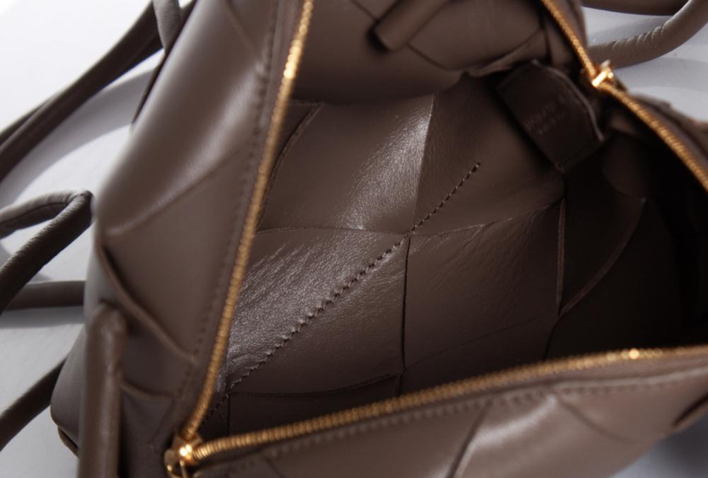 Brown Leather Bottega Veneta Shoulder Bag