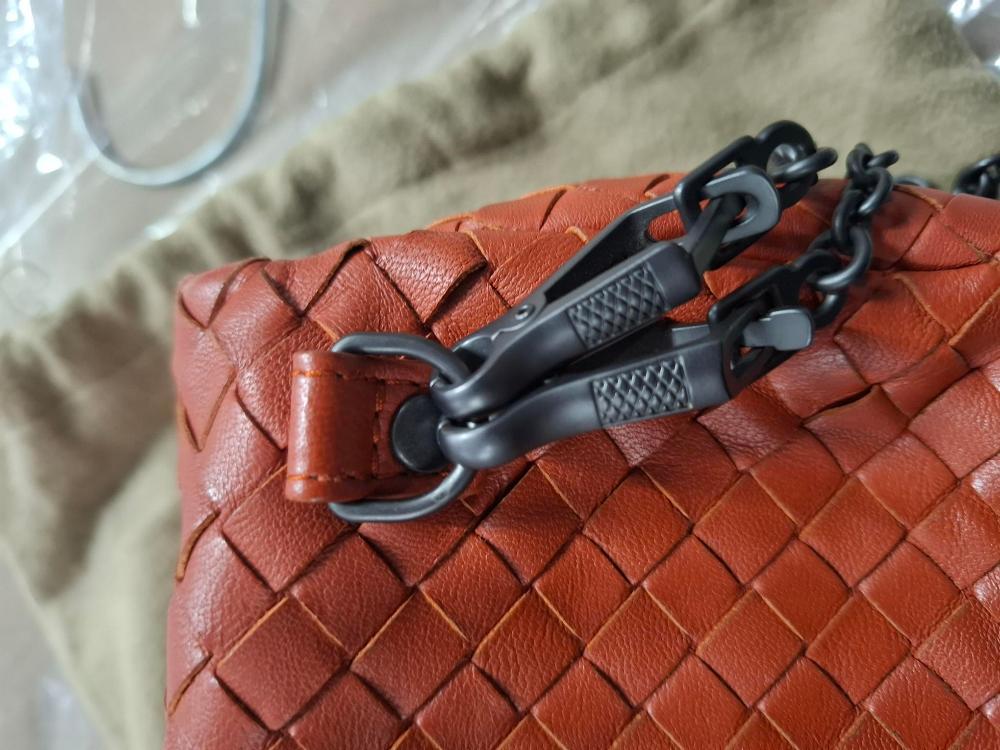 Brown Leather Bottega Veneta Crossbody Bag