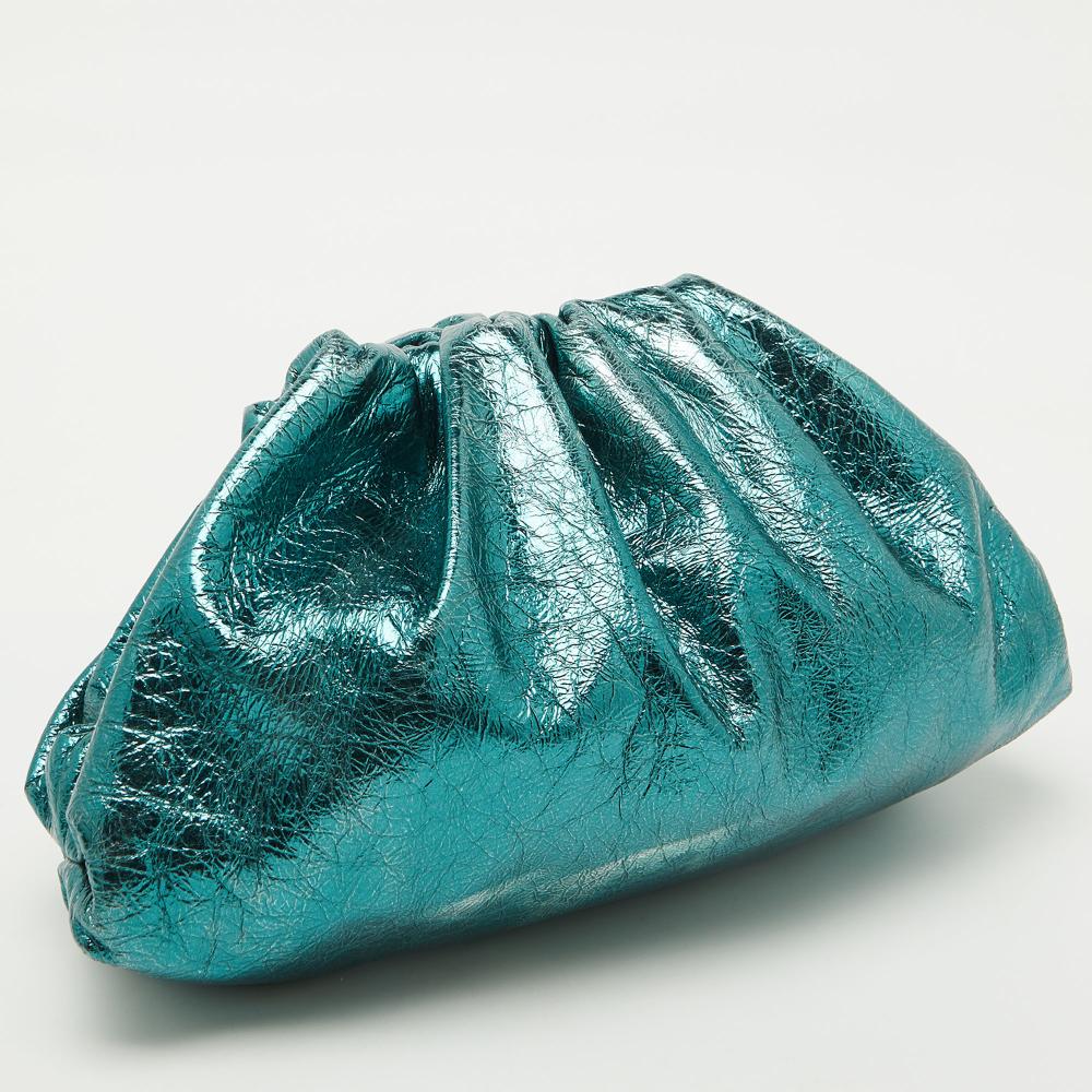 Green Leather Bottega Veneta Pouches