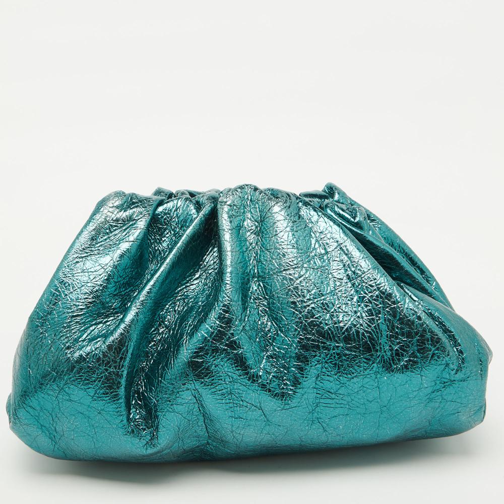 Green Leather Bottega Veneta Pouches