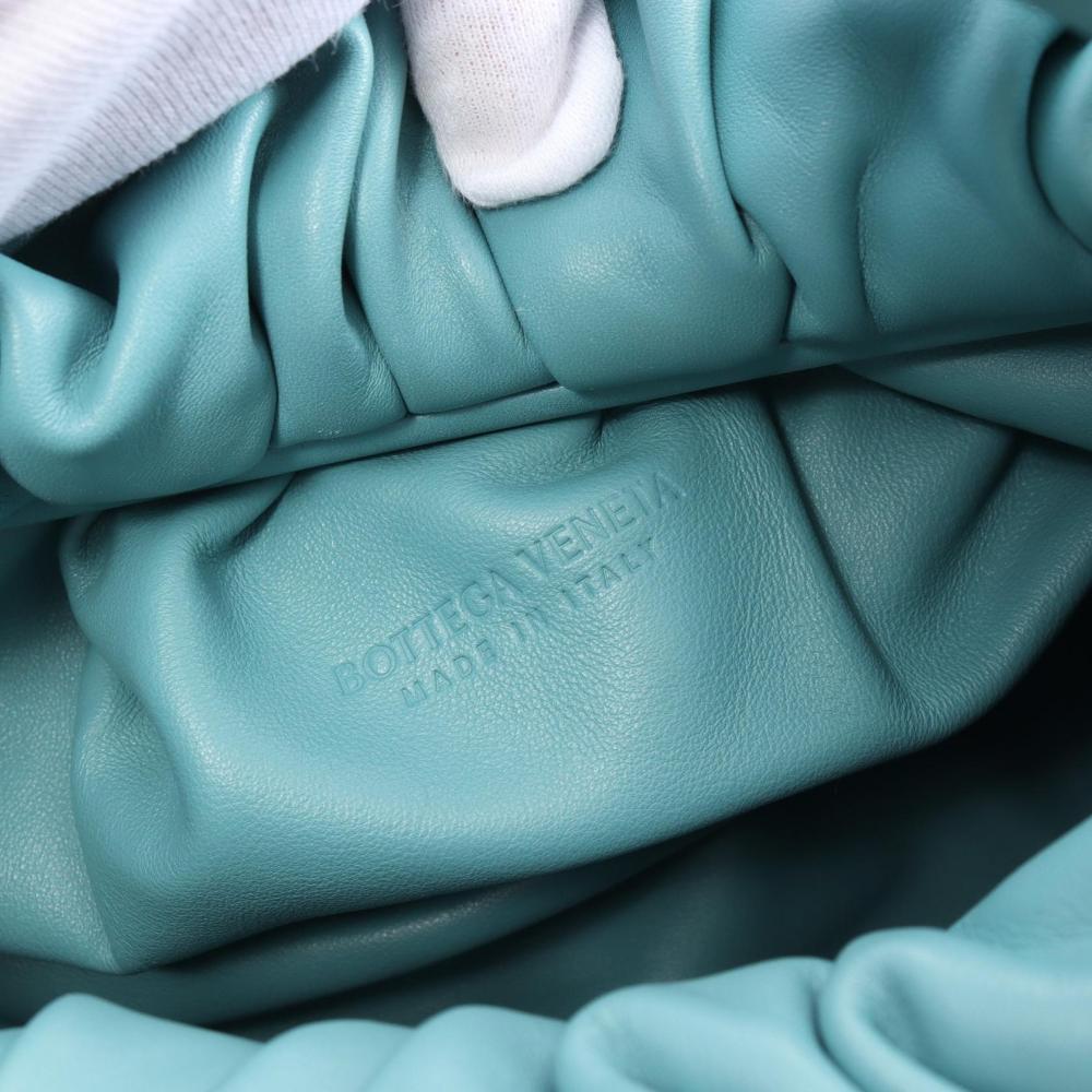 Green Leather Bottega Veneta Pouches