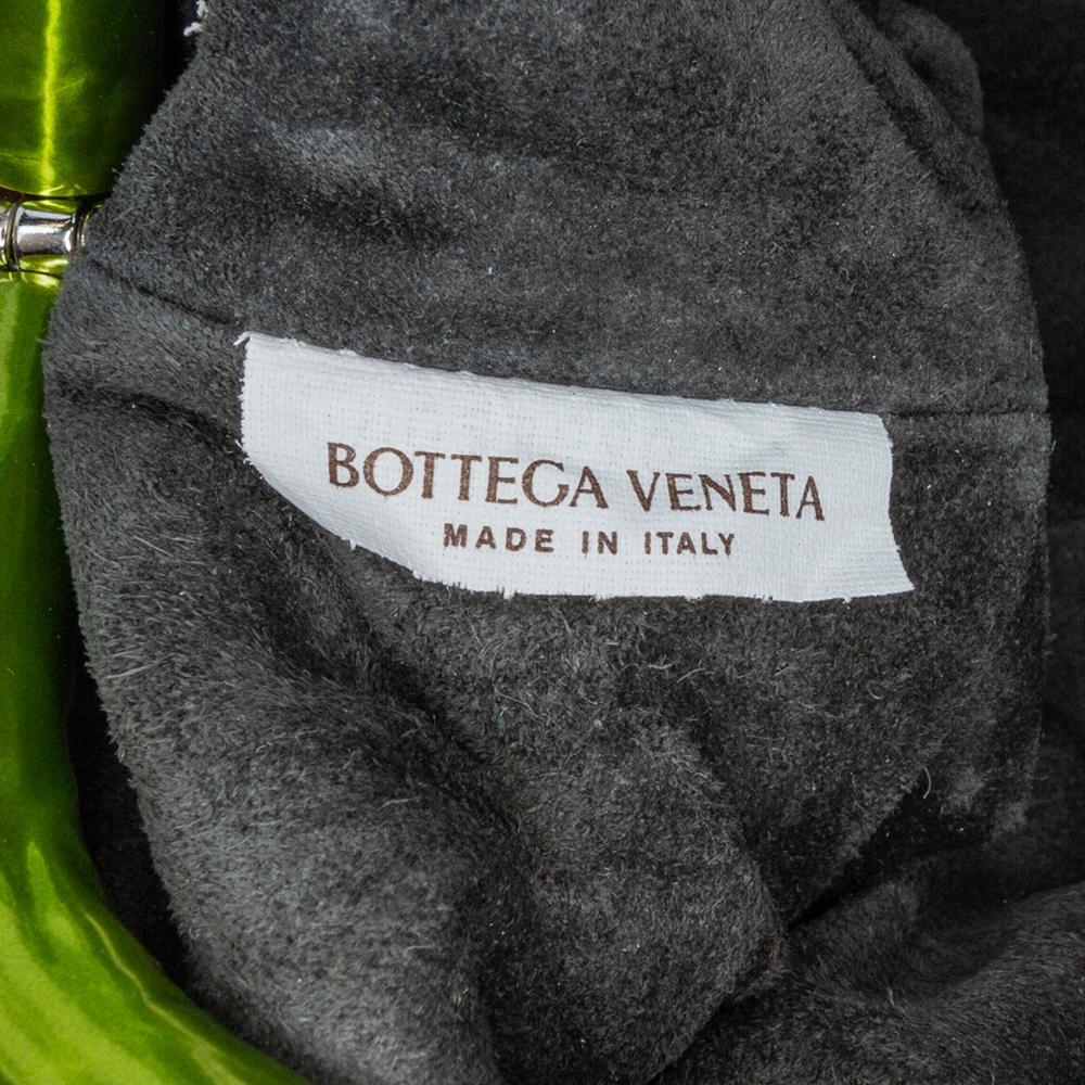 Green Leather Bottega Veneta Pouches