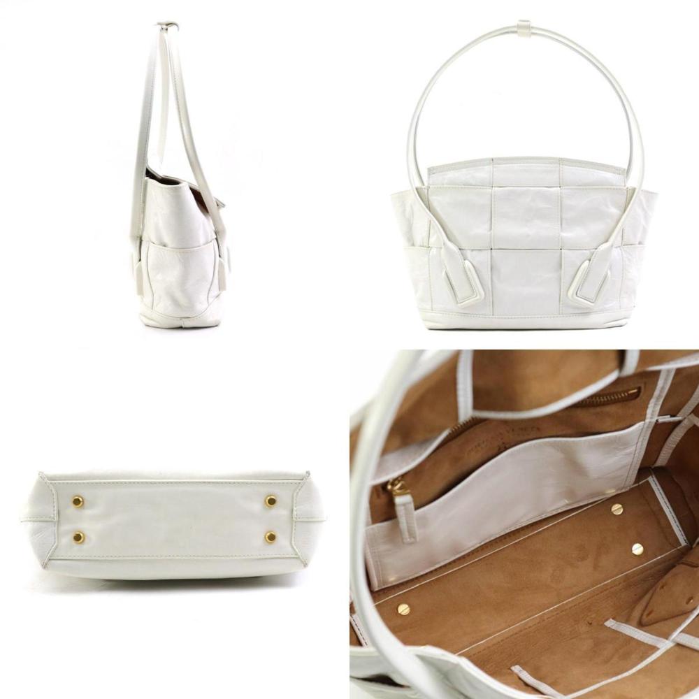 White Leather Bottega Veneta Shoulder Bag