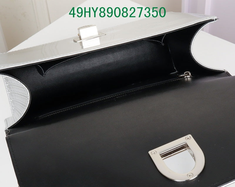 Christian Dior Luxury - The Tote   653