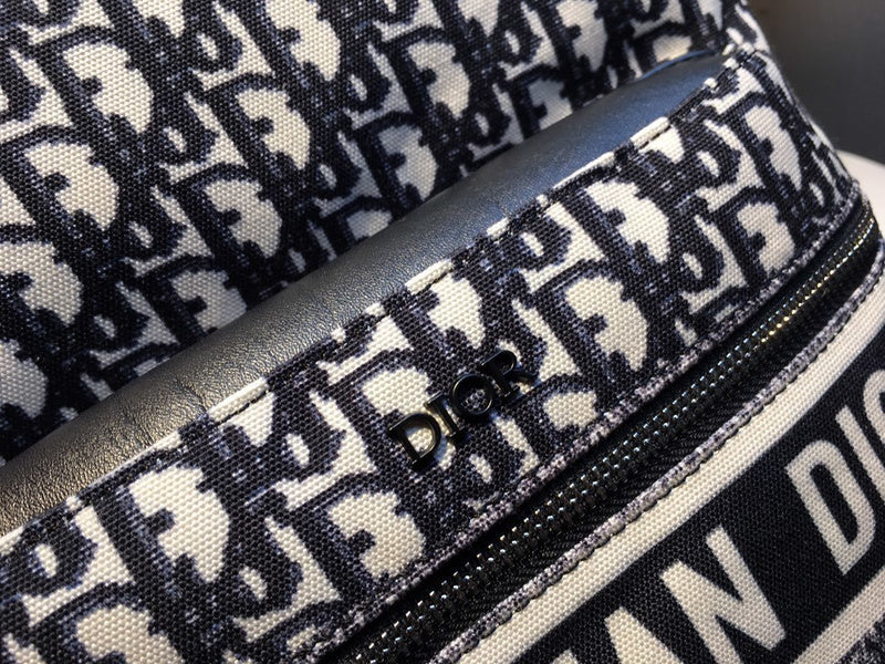 Christian Dior Luxury - The Tote   768