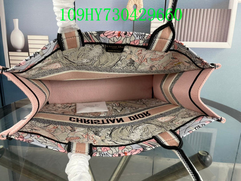 Christian Dior Luxury Bag - The Tote   304