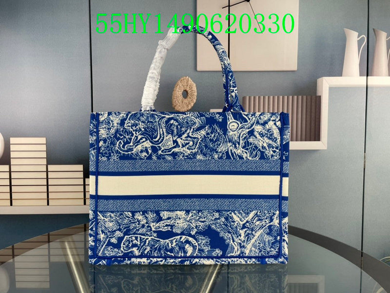 Christian Dior Luxury Bag - The Tote   190