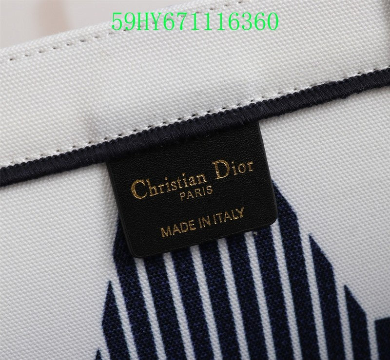 Christian Dior Luxury Bag - The Tote 333